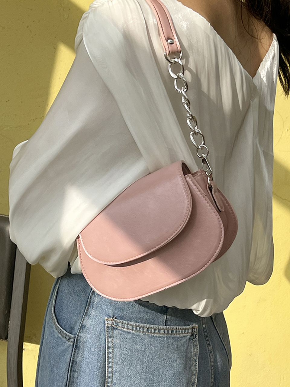 Cracked Leather Chain Mini Shoulder Bag