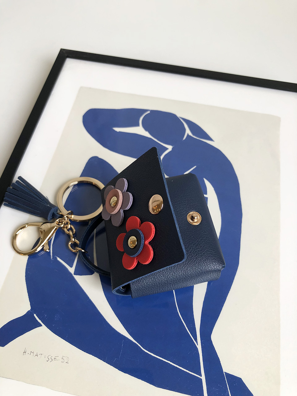 Flower AirPods Case Mini Bag Keyring (5 colors)