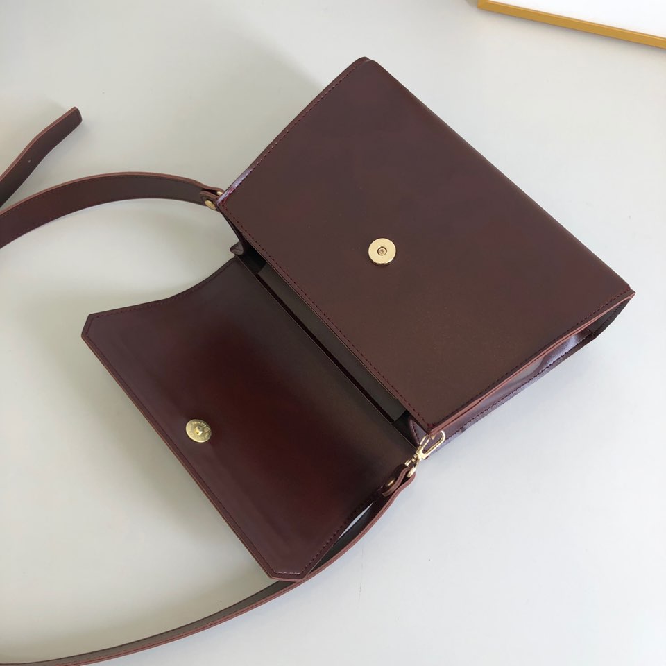 Classic trapezoid stitch cross bag (4 colors)