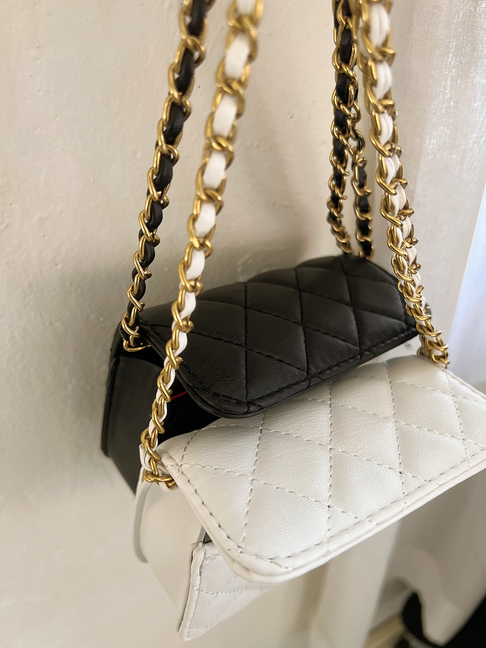 Lotia Quilted Mini Chain Crossbody Bag (2 colors)