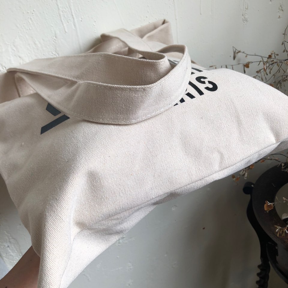 Berry Lettering Big Bag