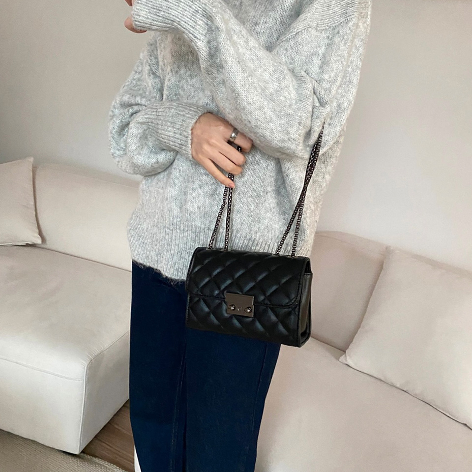 Kate Buckle Classic Mini Chain Bag