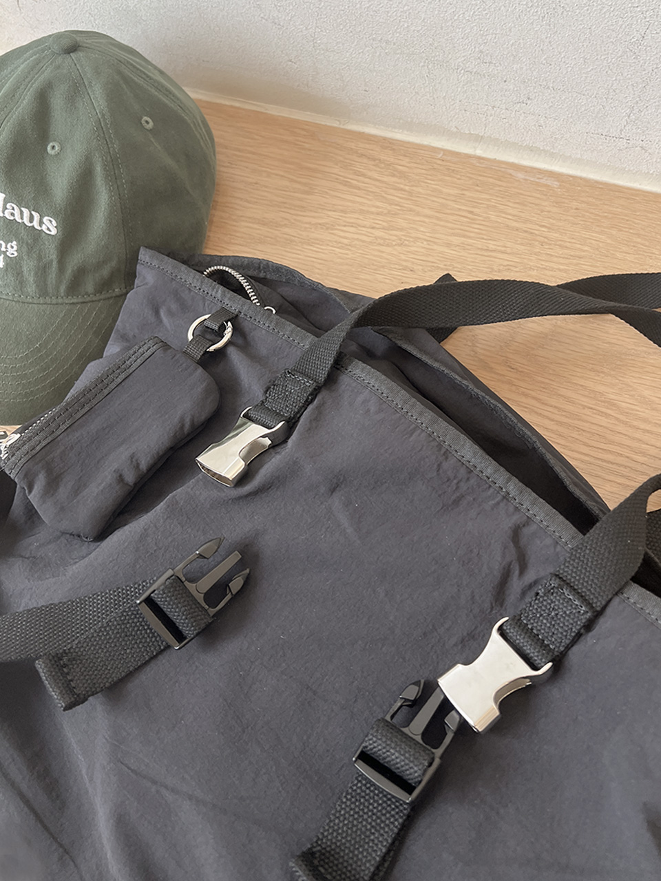 Buckle nylon shoulder bag