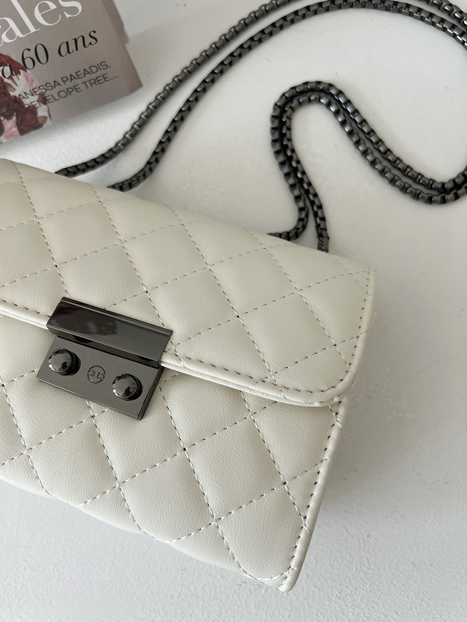 Kate Buckle Classic Mini Chain Bag