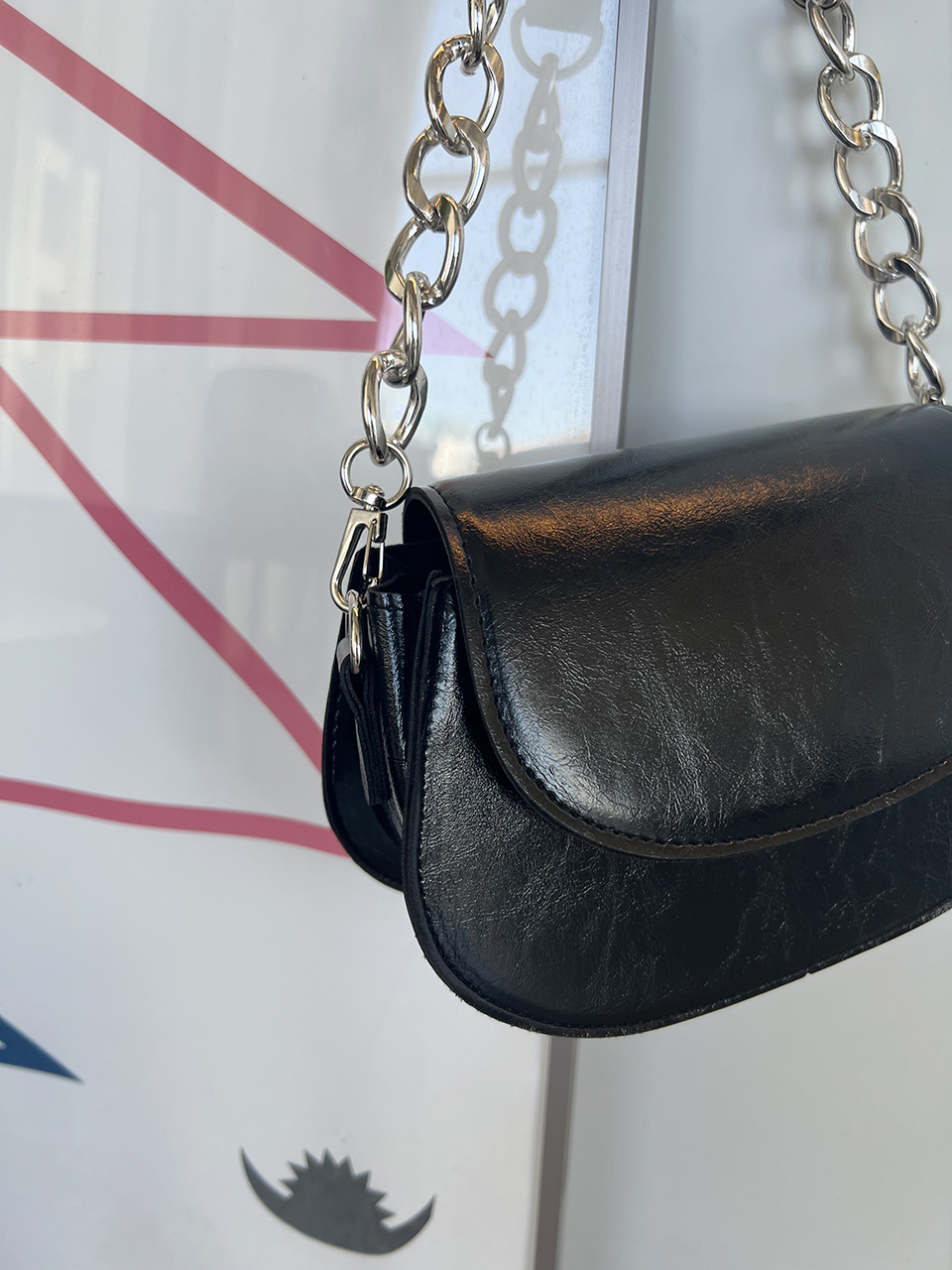 Cracked Leather Chain Mini Shoulder Bag