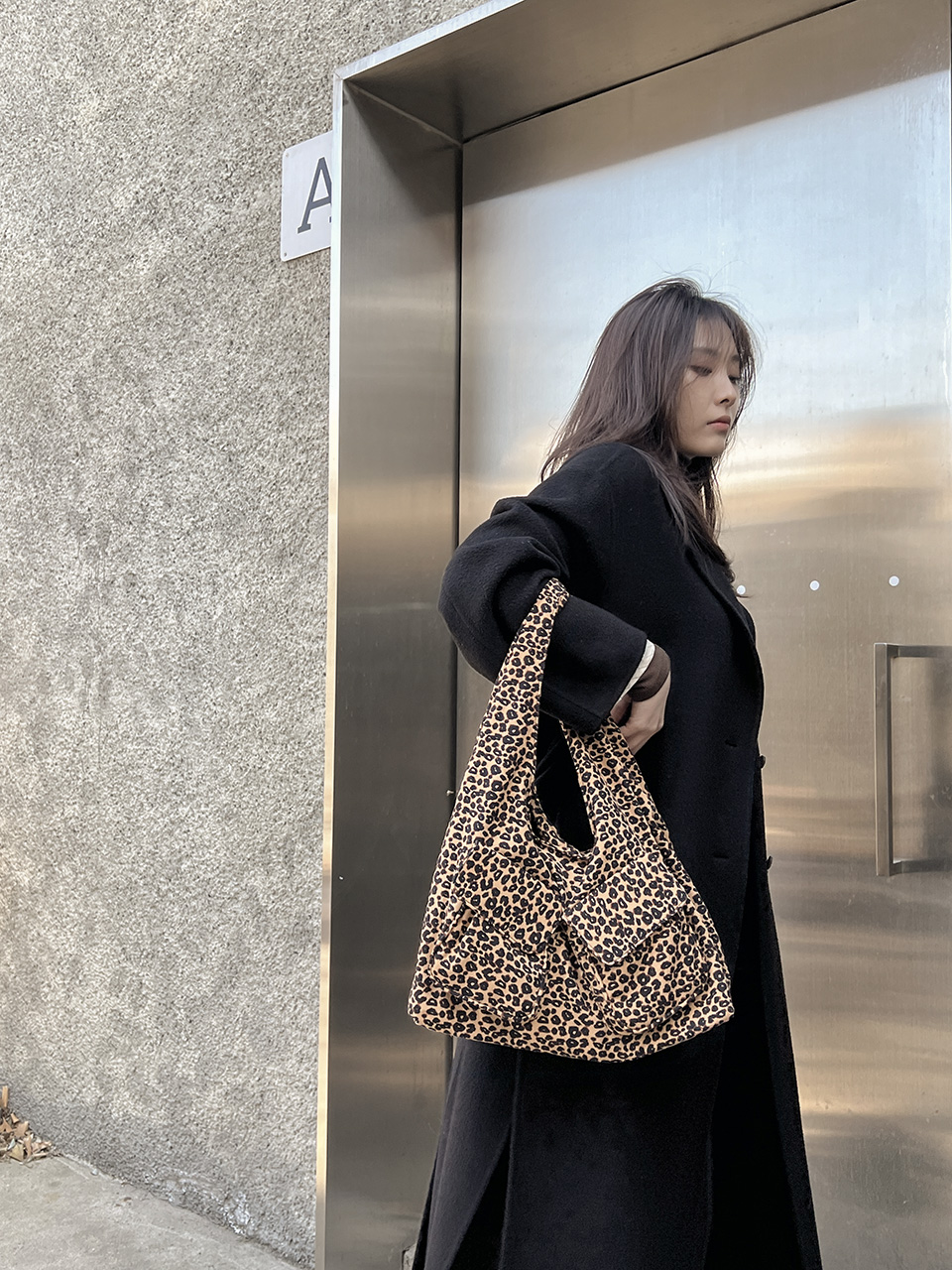 Leopard print 2-pocket cotton shoulder bag