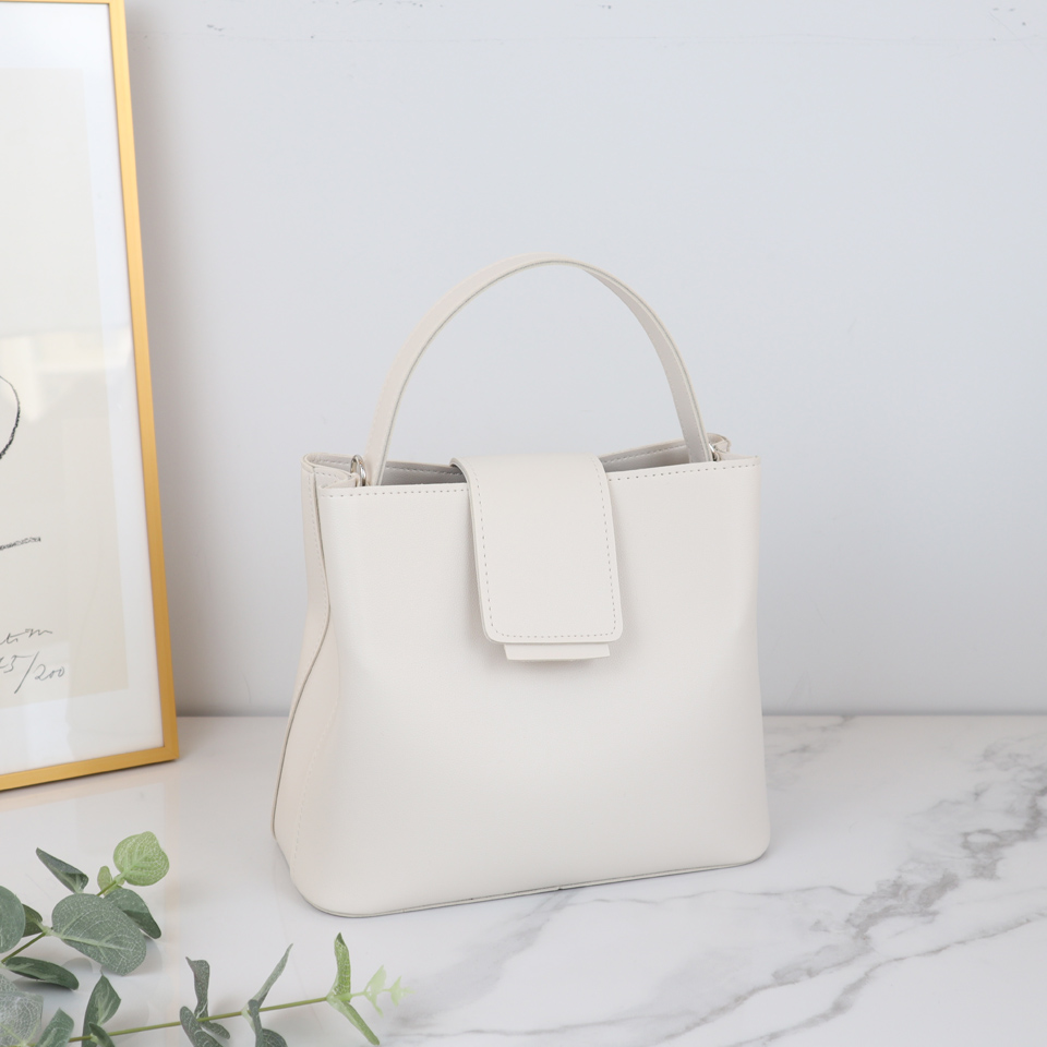 Lucas Mini Cross Shoulder Bag