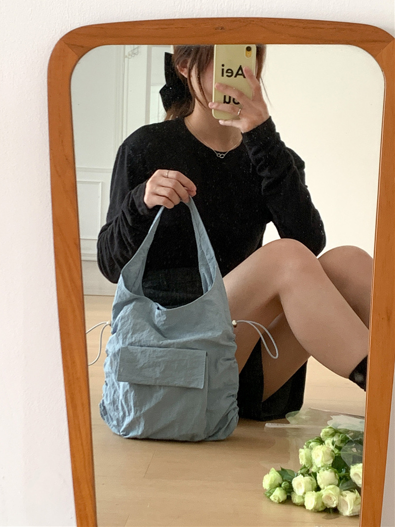 Catherine Pocket Shirring Side String Shoulder Bag