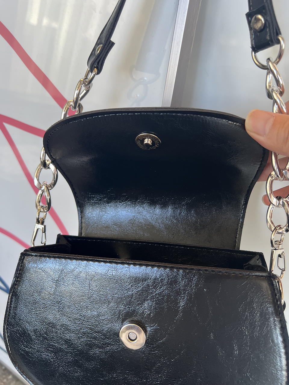 Cracked Leather Chain Mini Shoulder Bag