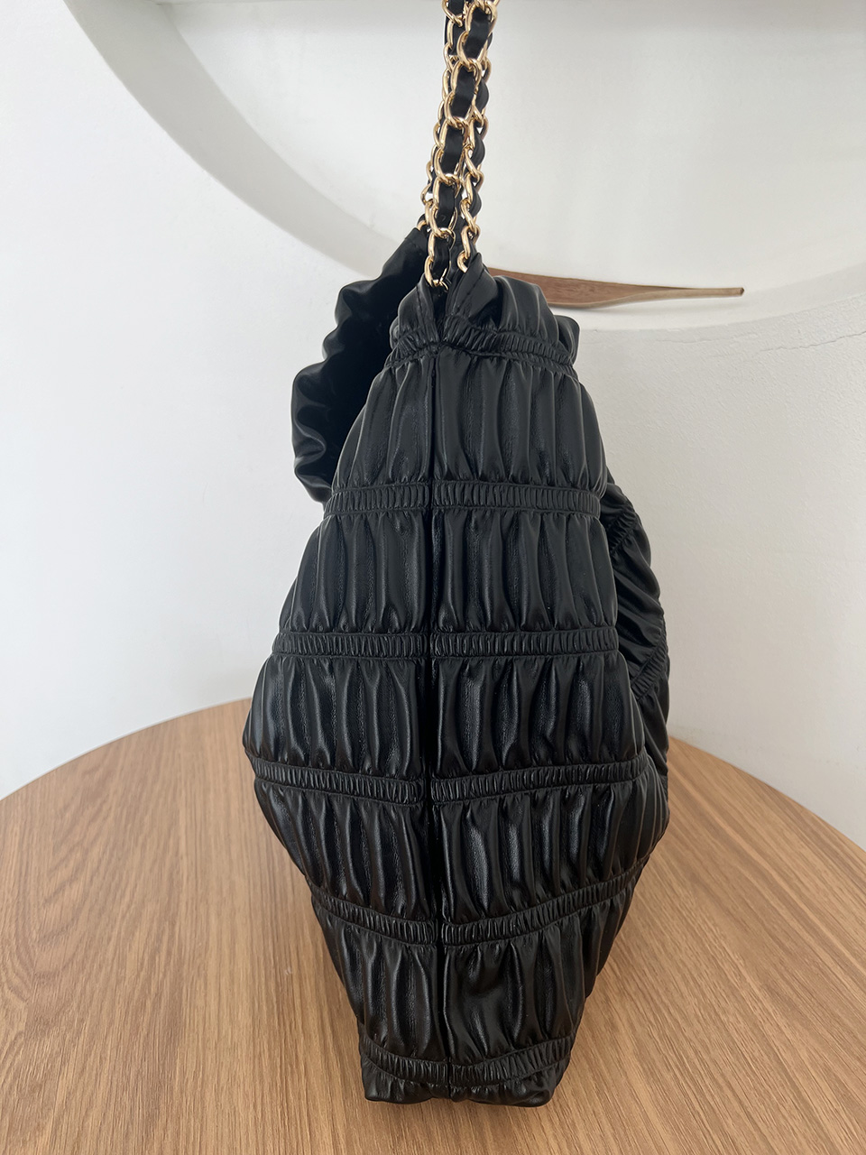 Vanel Fritz Quilted Shirring Chain Shoulder Bag