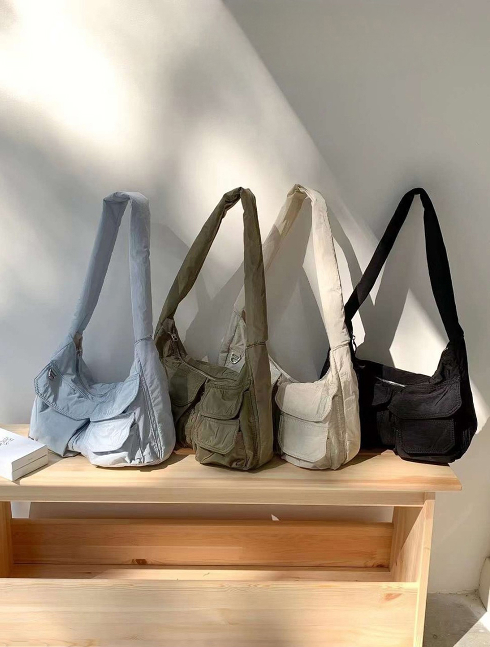 Nylon pocket zip-up shoulder bag (4 colors)