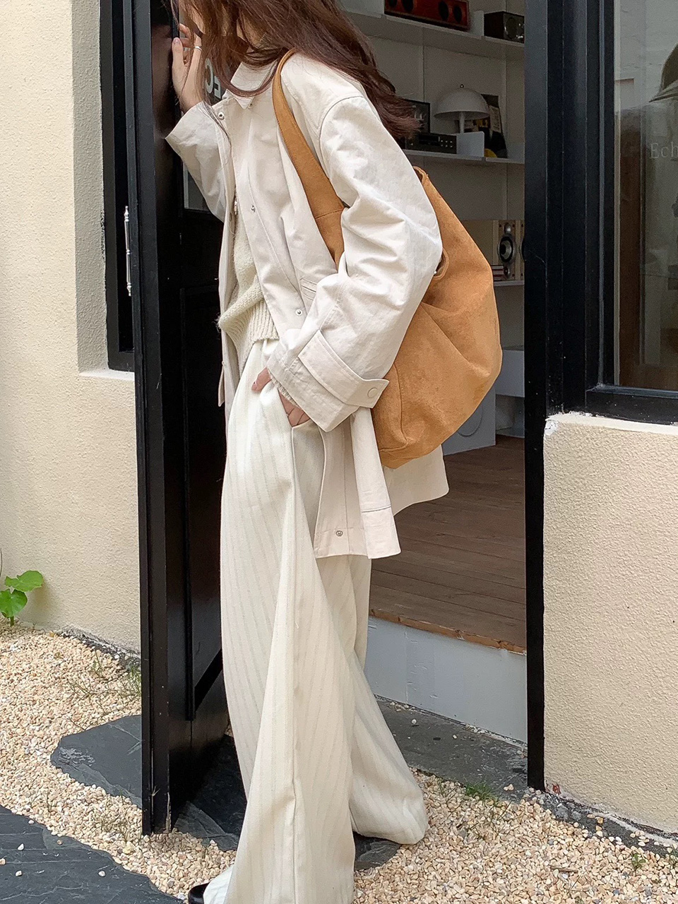 [A must-have for those who carry a lot of belongings] Suede Big Tote Bag/Shoulder Bag
