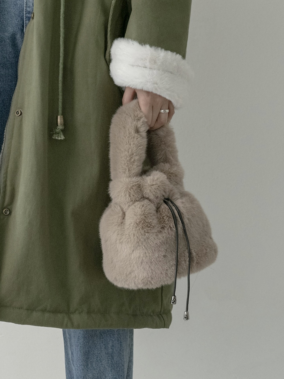 Eco-fur mini bucket bag/tote bag