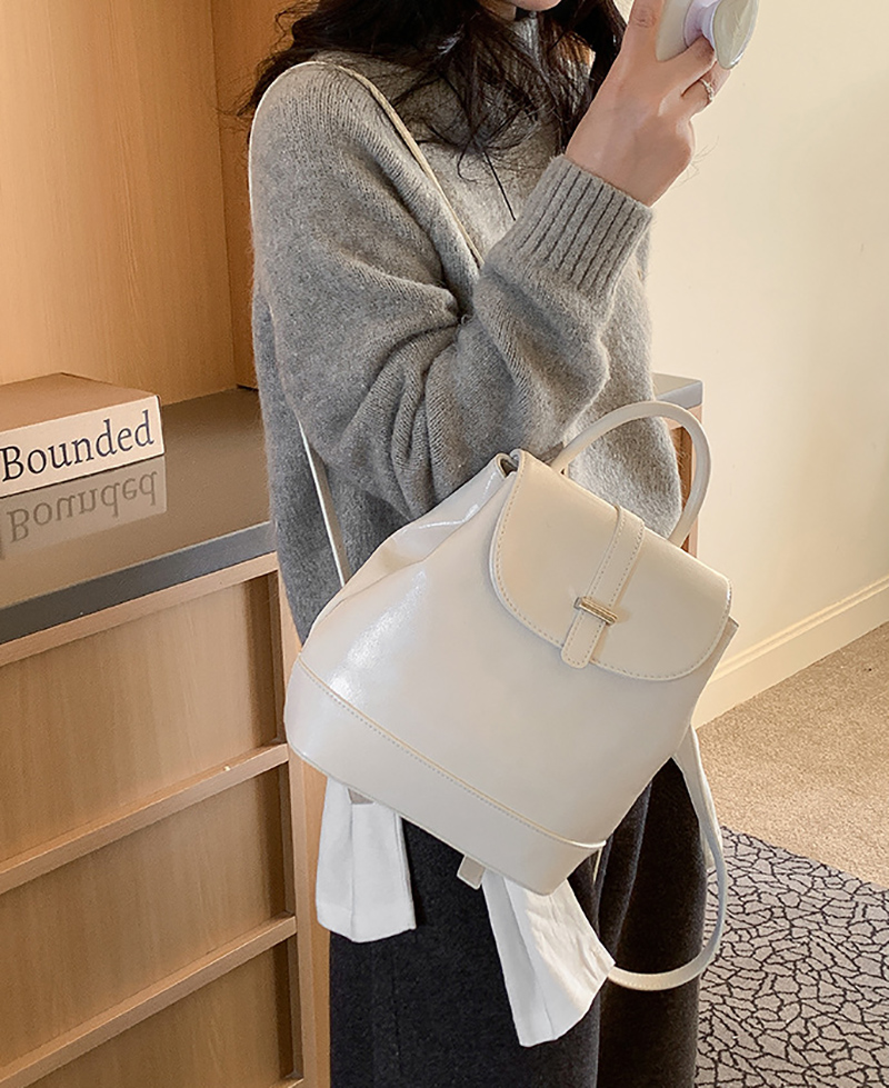 Crack Classic Leather Mini Backpack