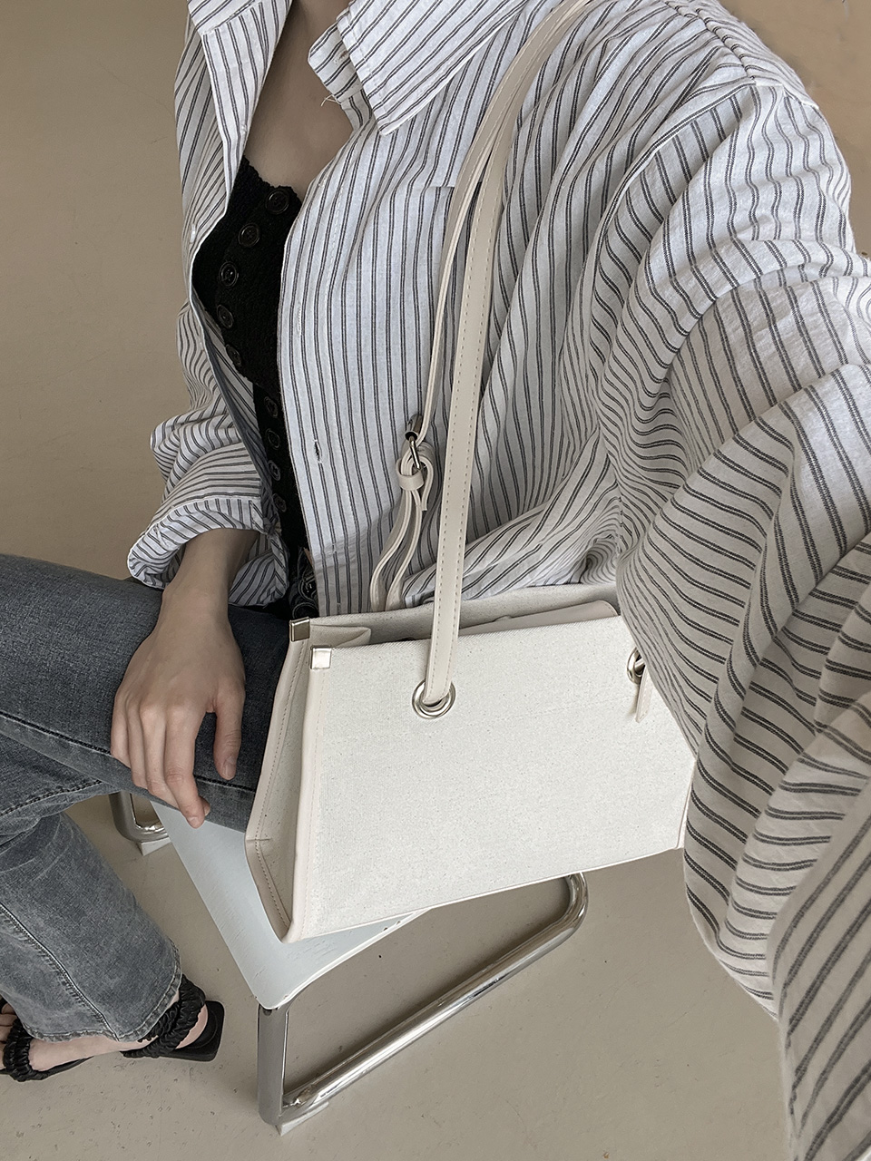 Leather canvas shoulder bag