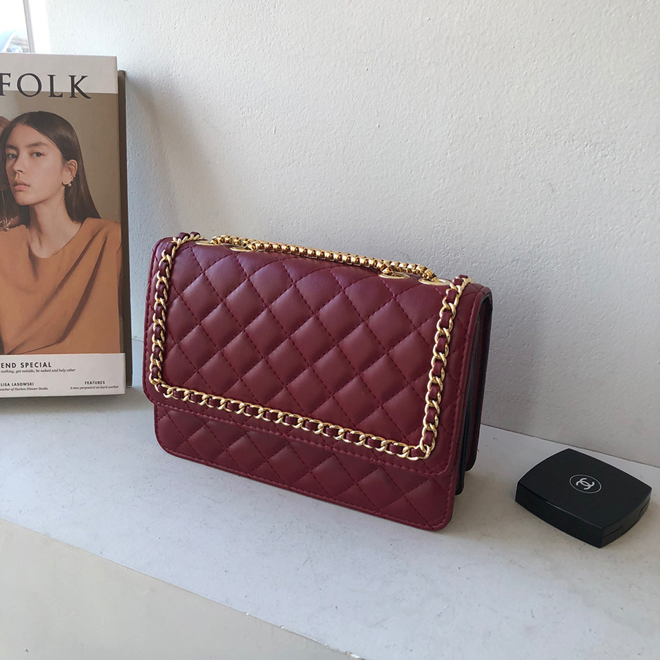 Quilted Square Chain Bag
