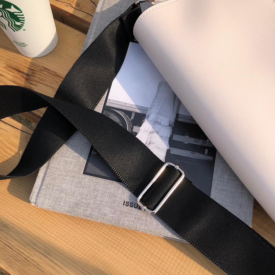 Wide Crossbody Bag (3 colors)