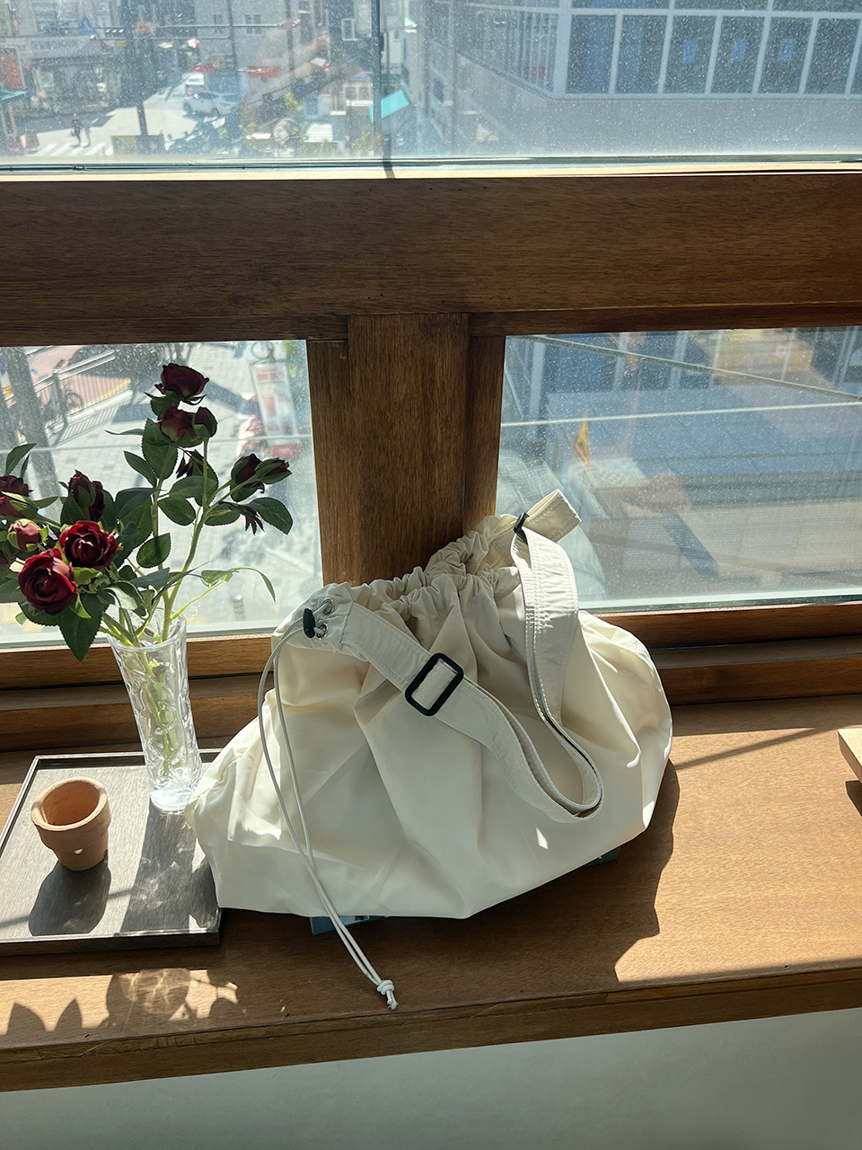 L Nylon Shirring String Big Shoulder Bag