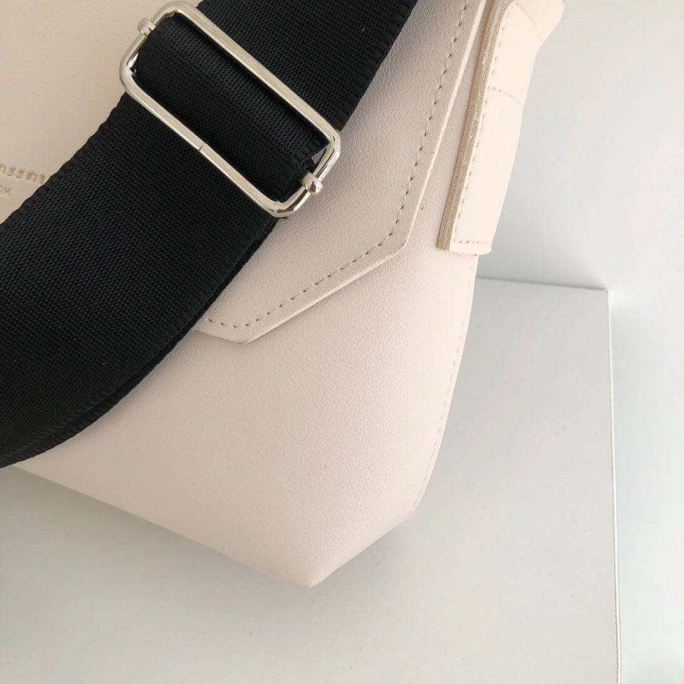 Wide Crossbody Bag (3 colors)