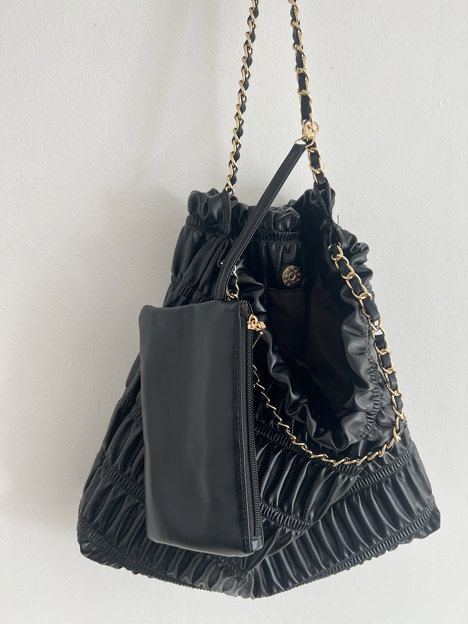Vanel Fritz Quilted Shirring Chain Shoulder Bag