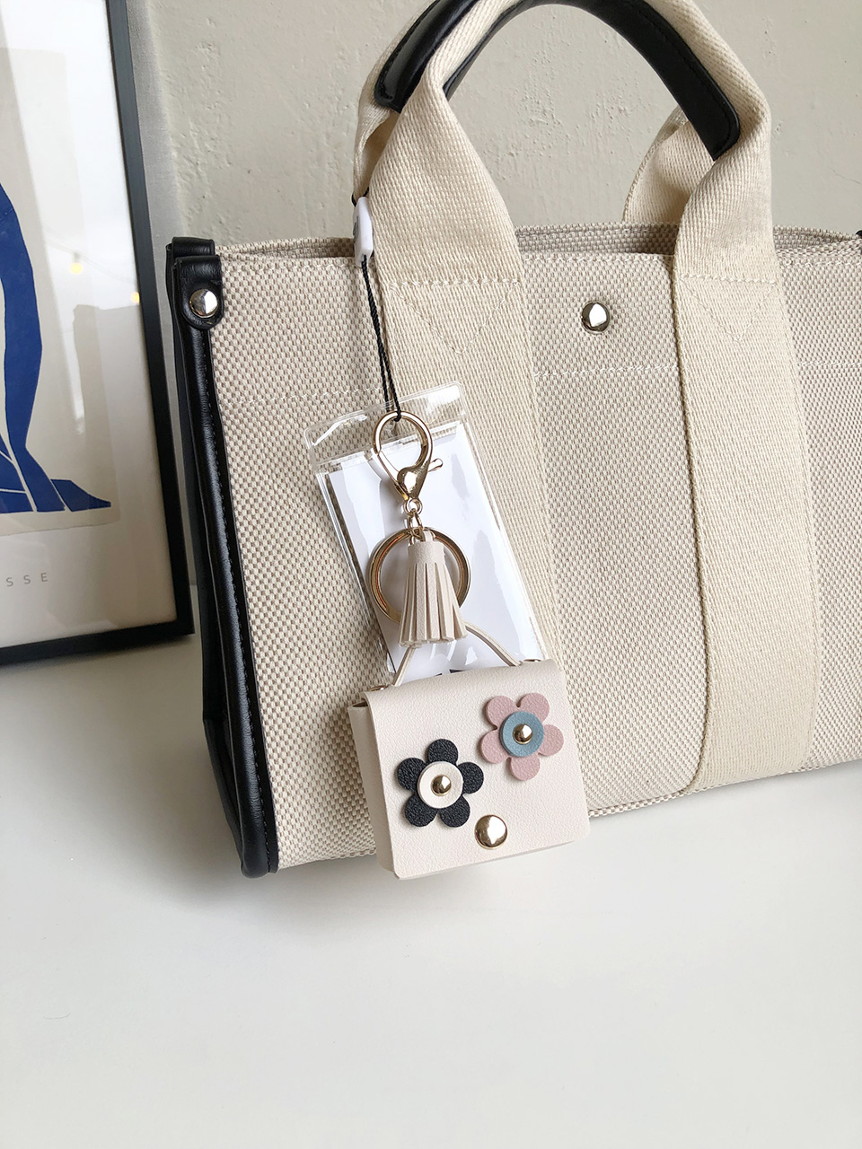 Flower AirPods Case Mini Bag Keyring (5 colors)