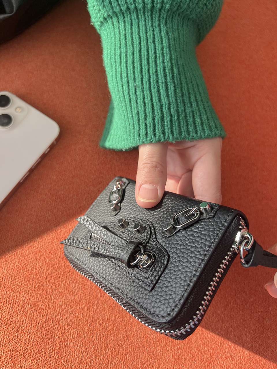 Zip-up coin case wallet