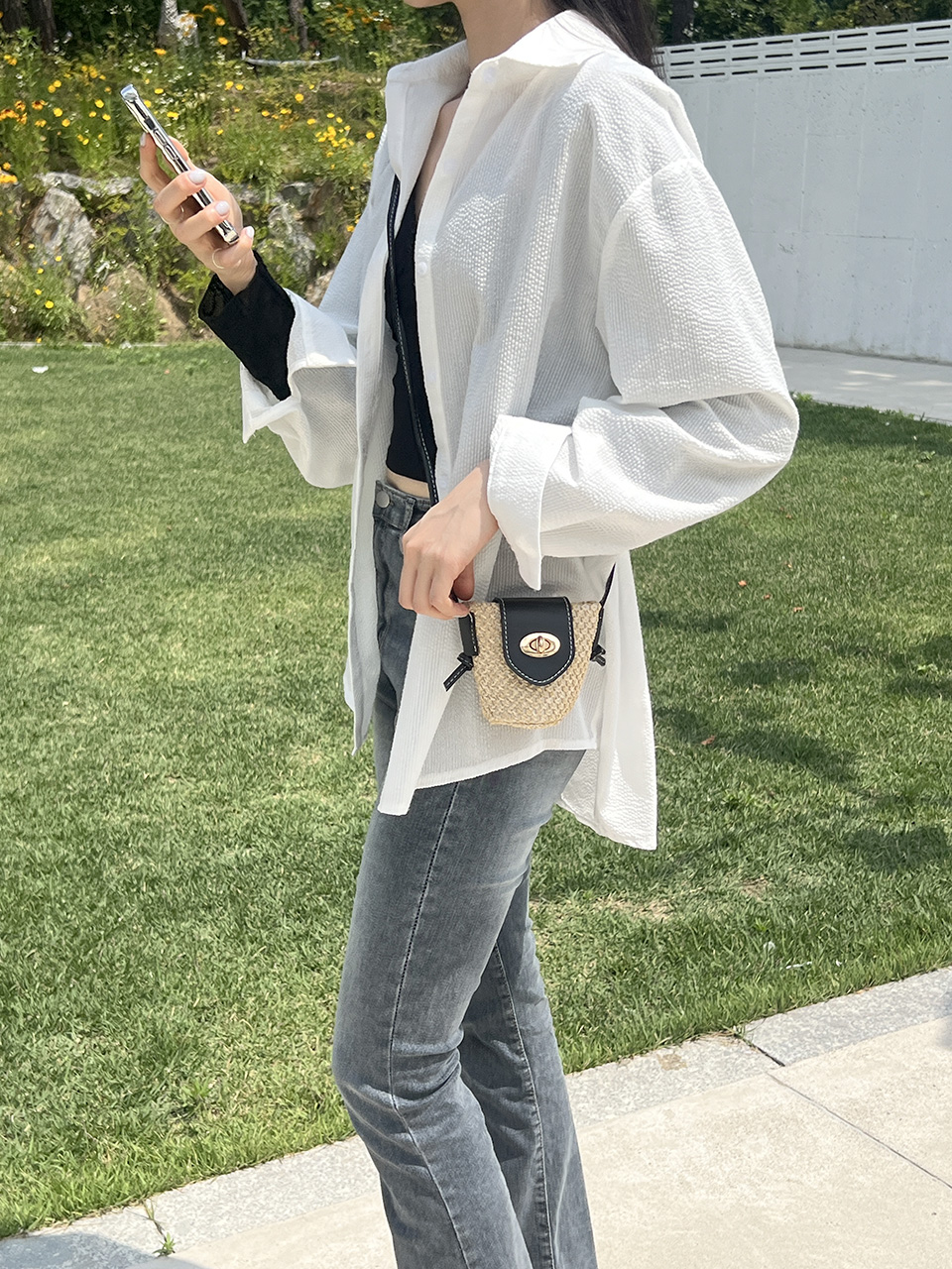 Rattan buckle mini shoulder bag (2 colors)