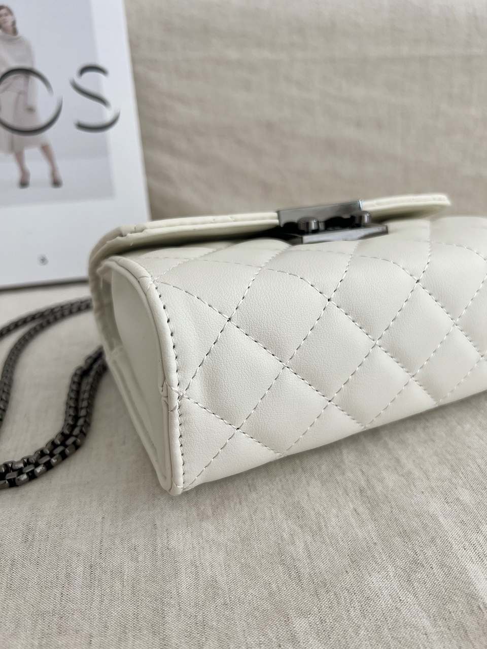 Kate Buckle Classic Mini Chain Bag