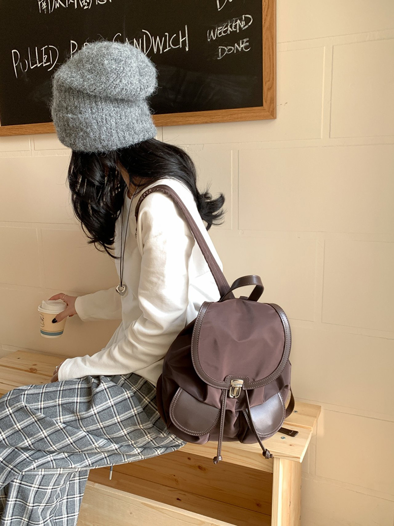 Buckle nylon string pocket daily backpack