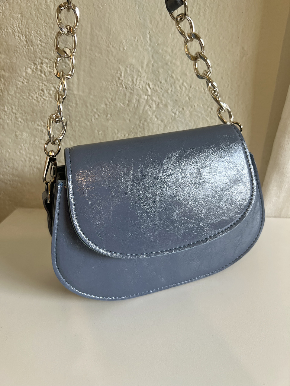 Cracked Leather Chain Mini Shoulder Bag