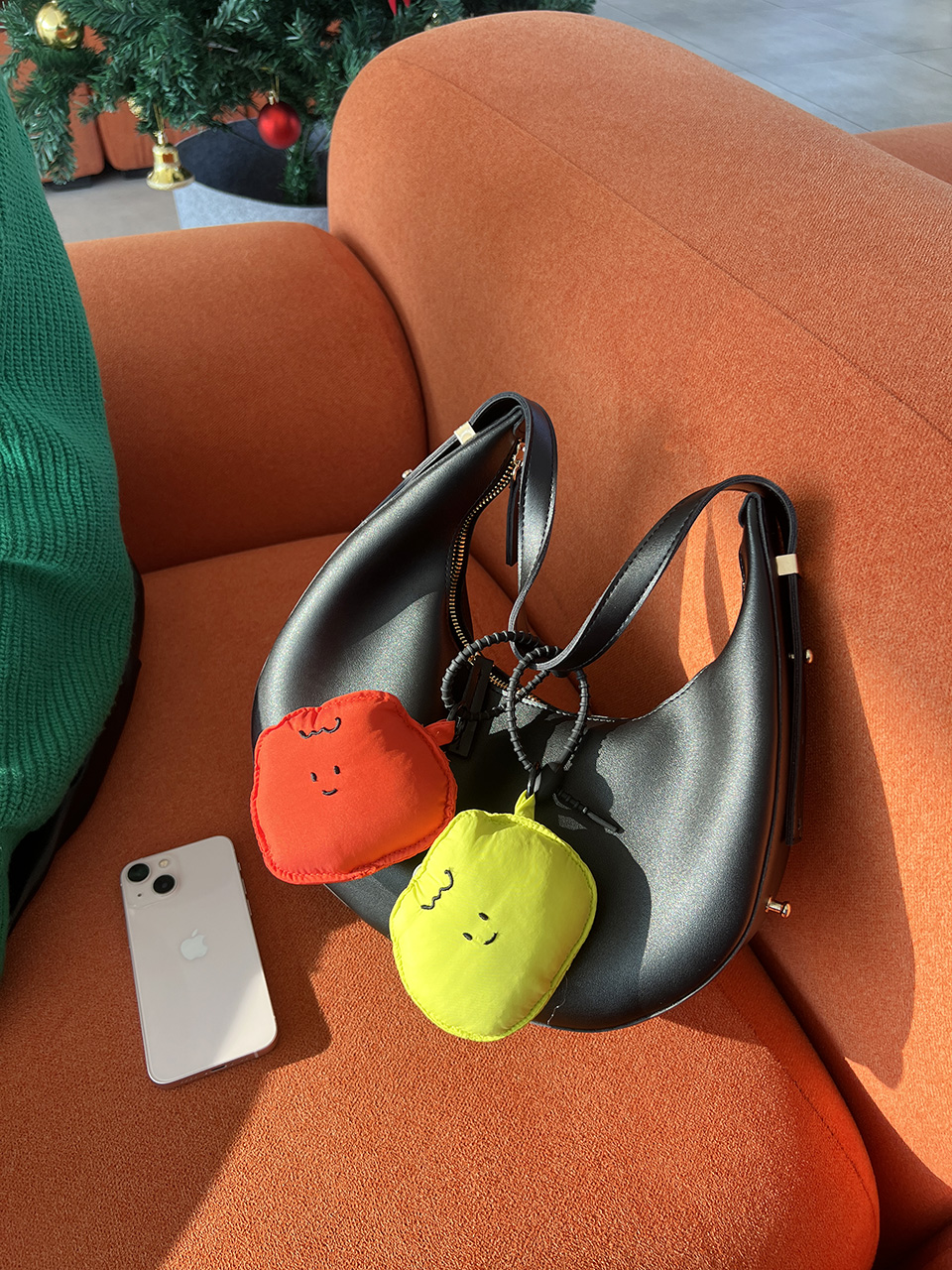 AirPods Pro Pouch Keyring (2 colors)