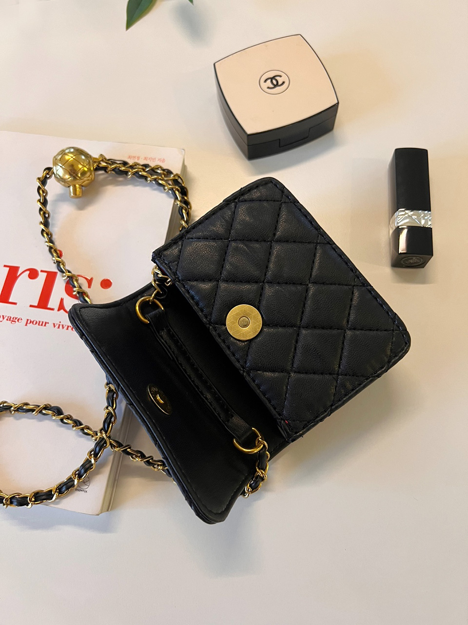 Lotia Quilted Mini Chain Crossbody Bag (2 colors)