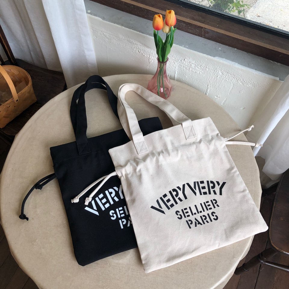 Berry Lettering Big Bag