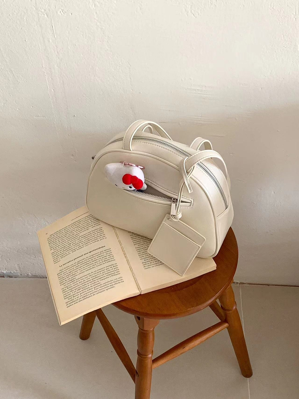 Cracked Round Leather Tote Bag/Shoulder Bag