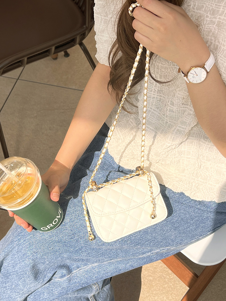 Quilted mini chain shoulder bag