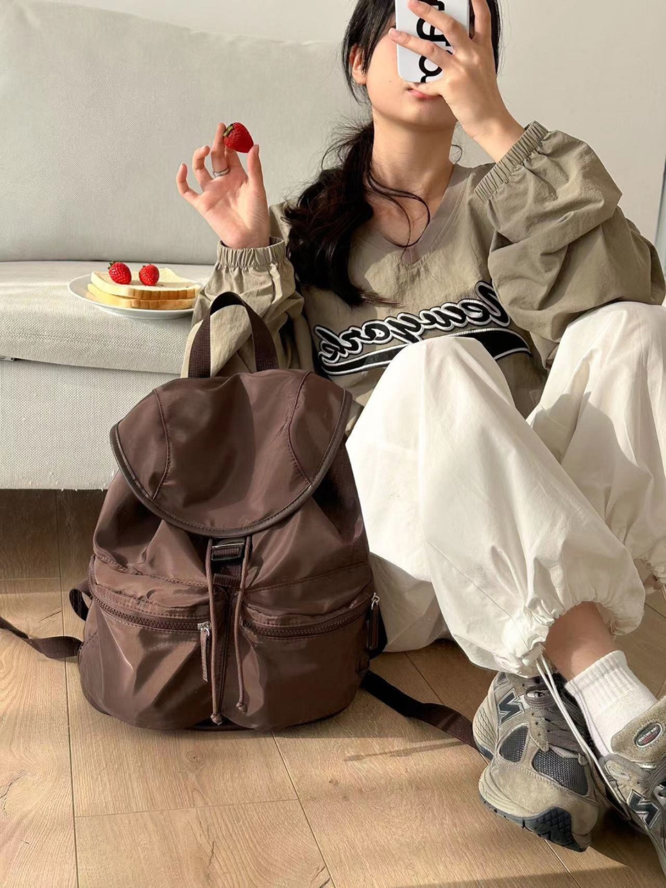 Nylon buckle string pocket daily backpack