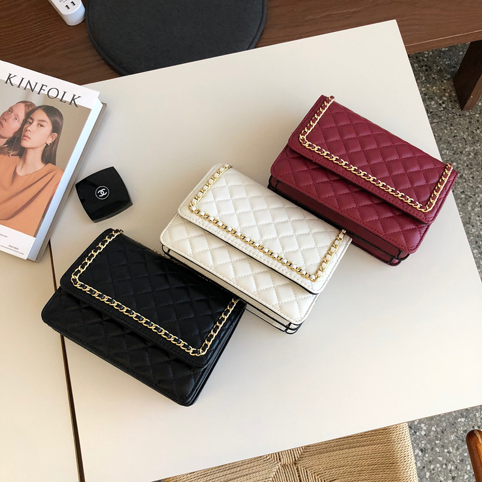 Quilted Square Chain Bag