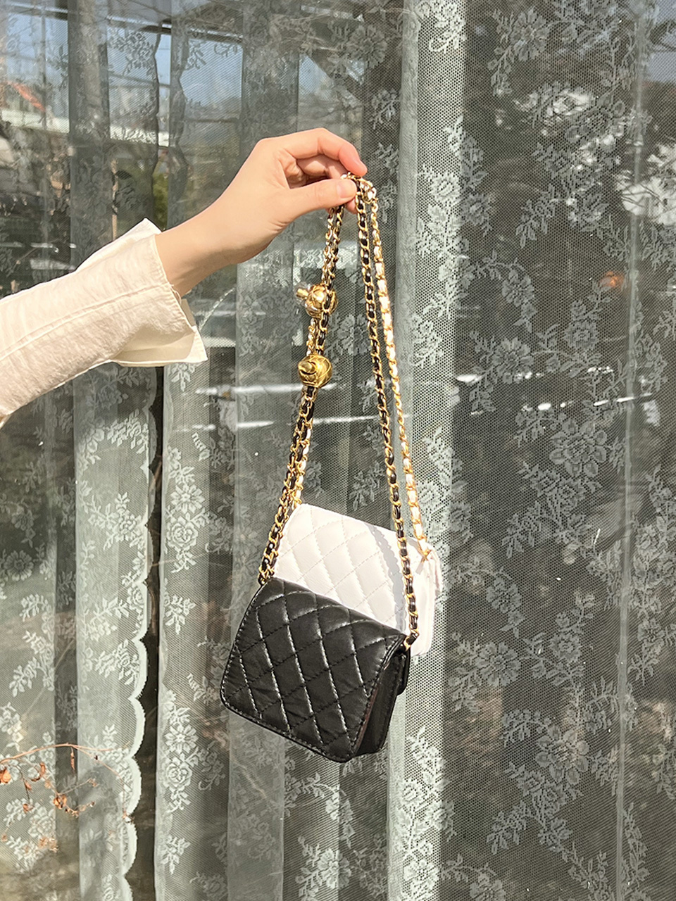 Lotia Quilted Mini Chain Crossbody Bag (2 colors)