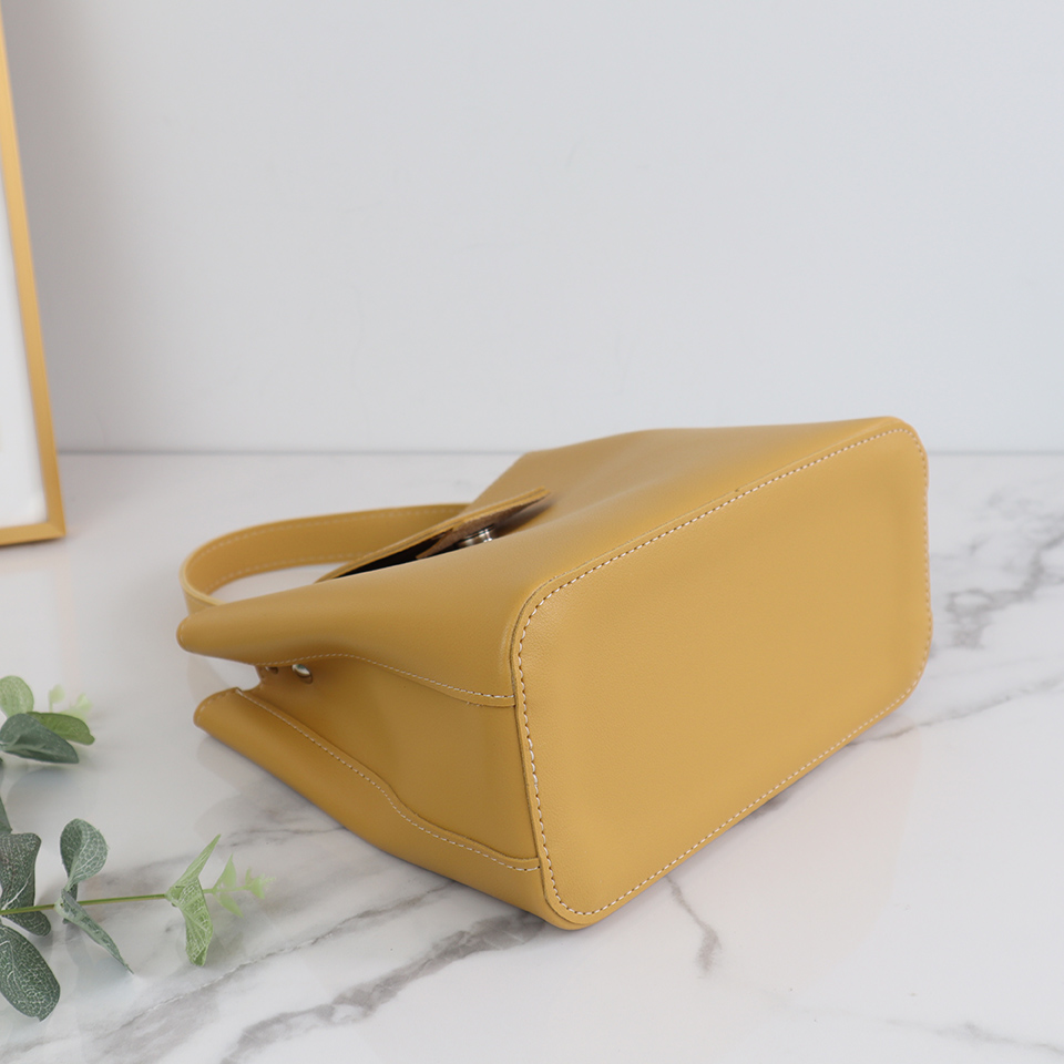 Lucas Mini Cross Shoulder Bag