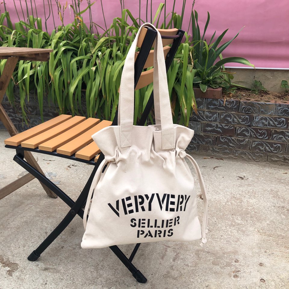 Berry Lettering Big Bag