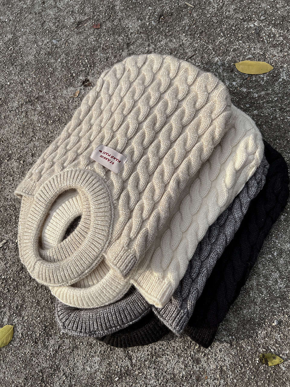 Knit twist crochet mini tote bag
