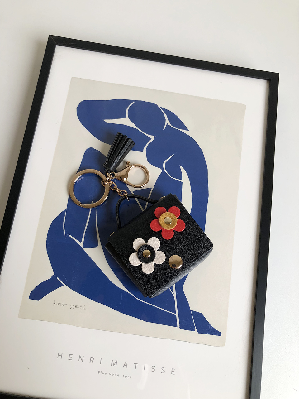 Flower AirPods Case Mini Bag Keyring (5 colors)