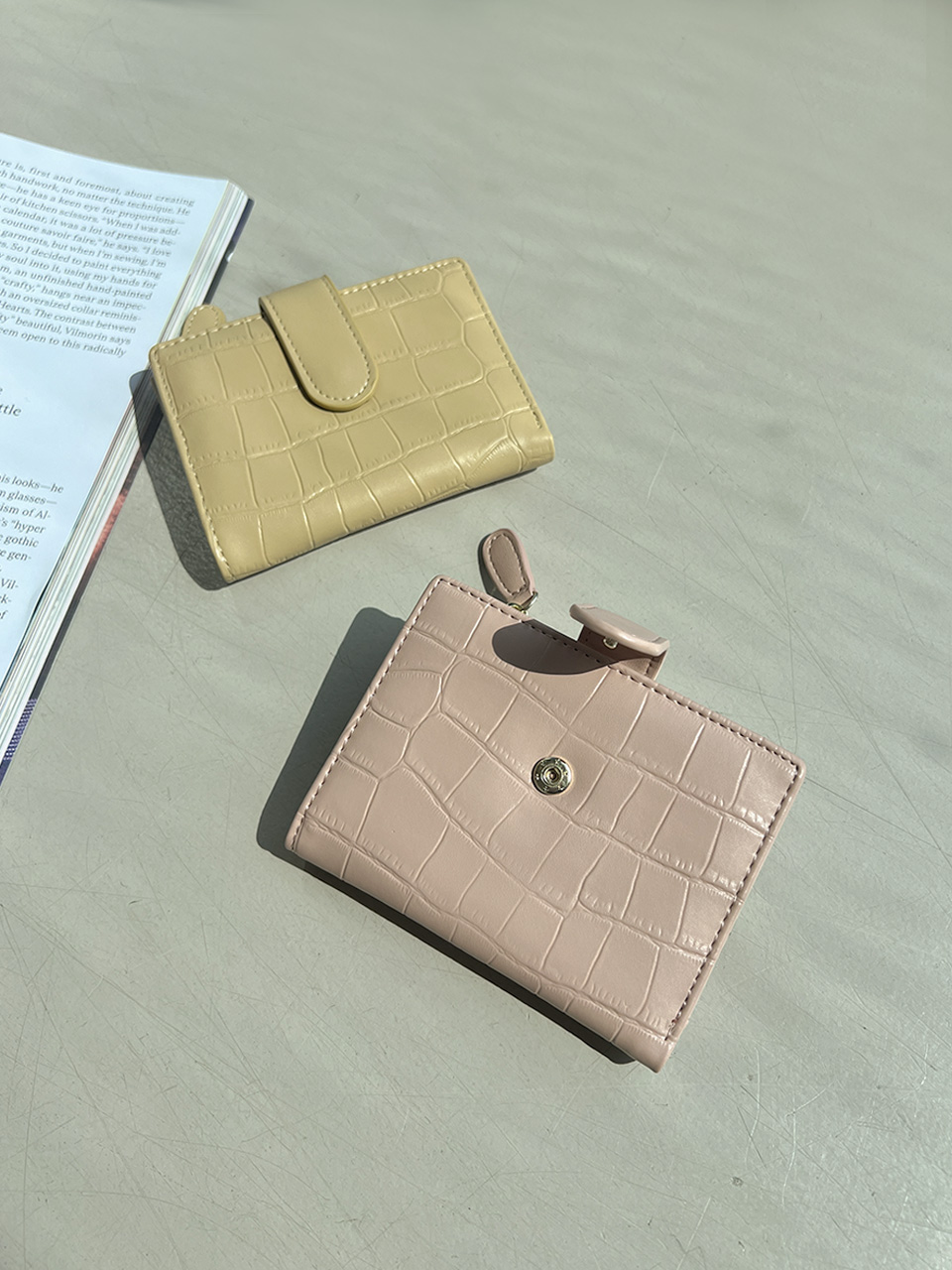 Garnet Pastel Crocodile Pattern Leather Mini Card Case
