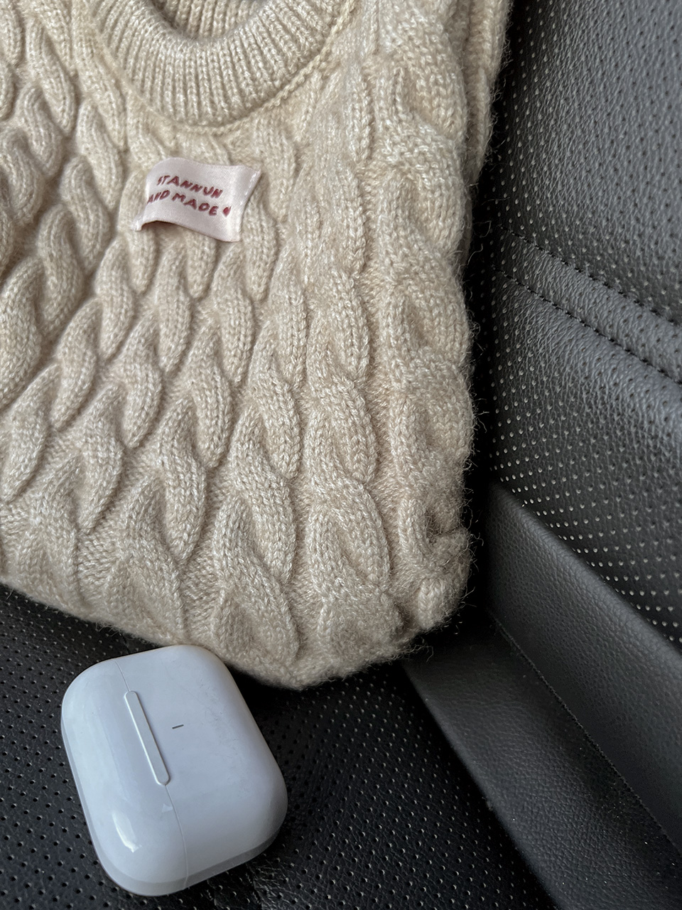 Knit twist crochet mini tote bag