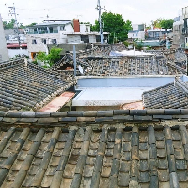 2층에서 바라본 한옥