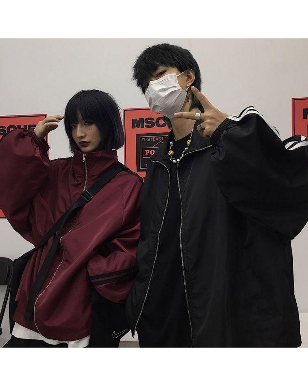 남자 여자 두줄 라인 배색 바람막이