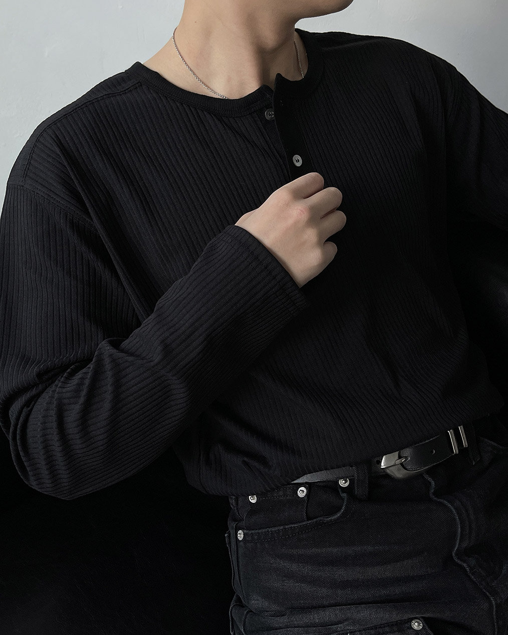 남자 논카라 라운드 긴팔 티셔츠