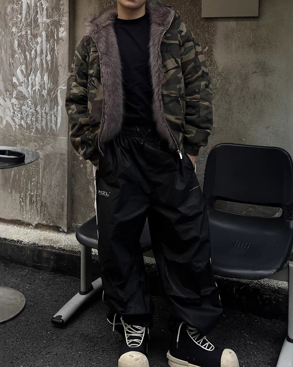 남자 밀리터리 누빔 후드 점퍼