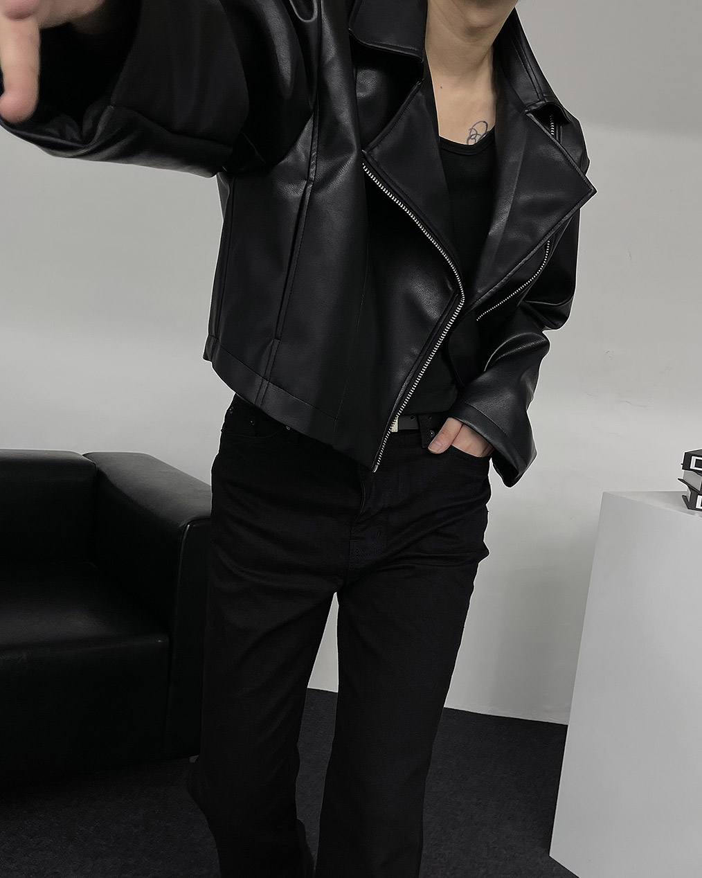 남자 가죽 크롭 자켓 코디
