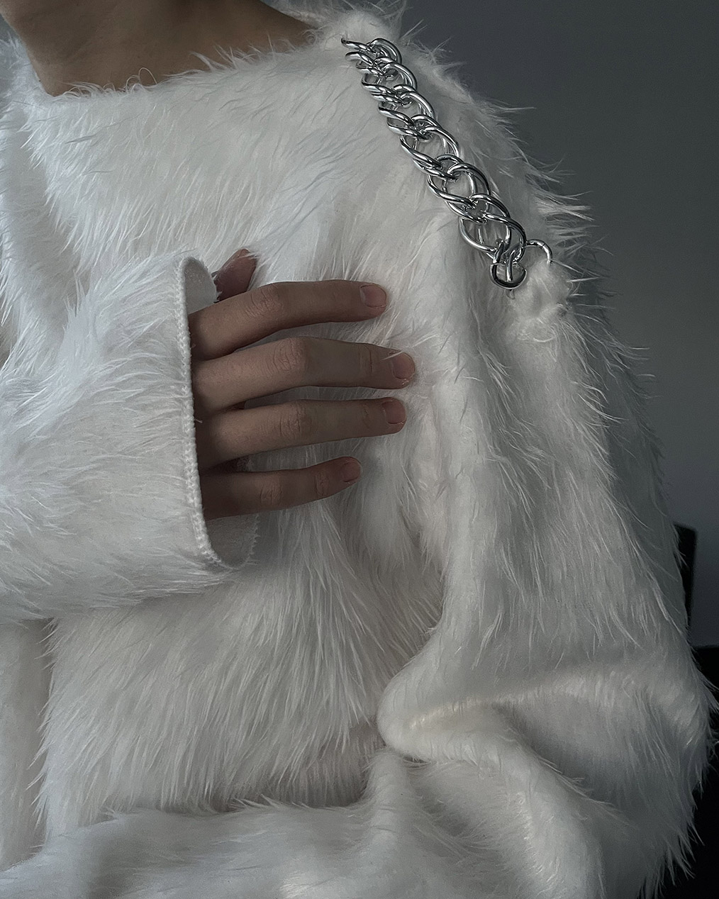 남자 헤어리 앙고라 니트